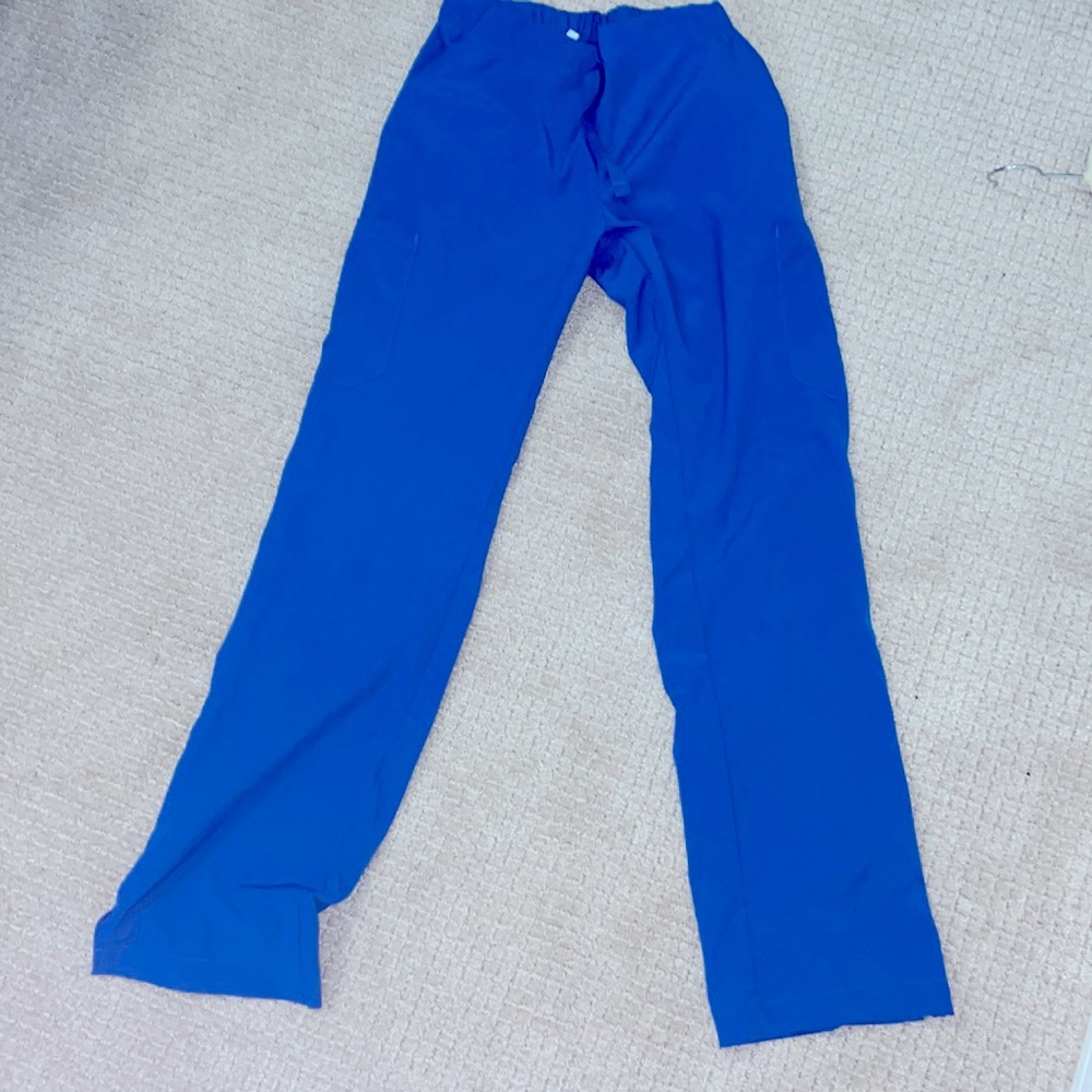 Joy 4-way scrub set XS in royal blue, excellent condition